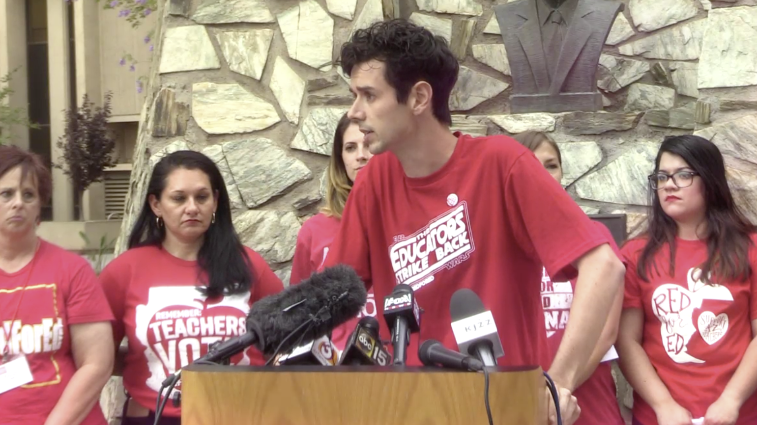 #RedForEd organizers tell Arizona teachers to go back to work Thursday